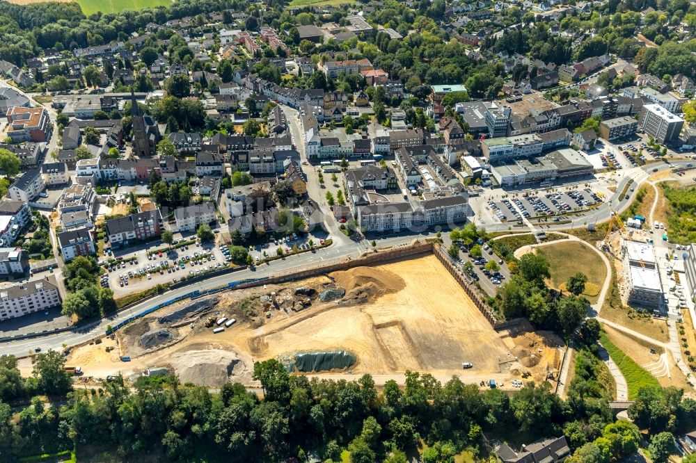 Heiligenhaus aus der Vogelperspektive: Baustelle zum Neubau des Gebäudekomplexes des Einkaufszentrum Forum Hitzbleck in Heiligenhaus im Bundesland Nordrhein-Westfalen, Deutschland