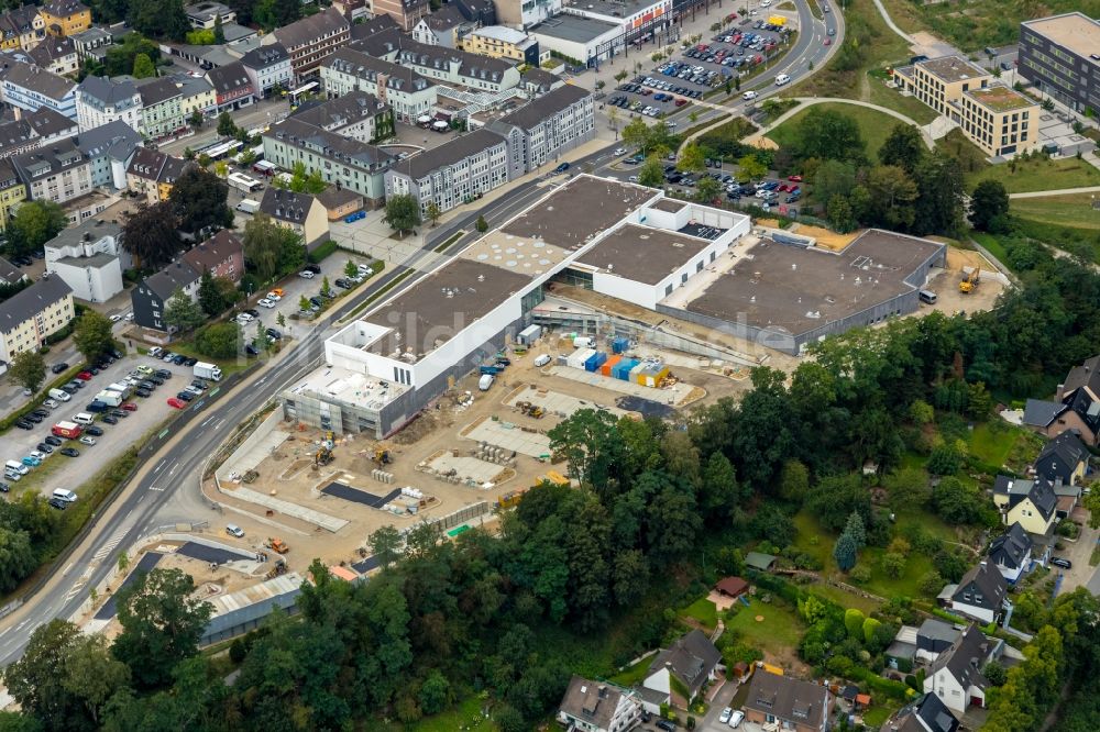 Heiligenhaus von oben - Baustelle zum Neubau des Gebäudekomplexes des Einkaufszentrum Forum Hitzbleck in Heiligenhaus im Bundesland Nordrhein-Westfalen, Deutschland