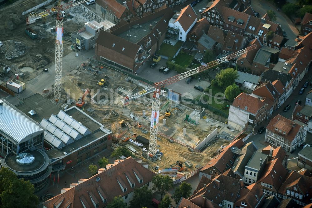 Stade von oben - Baustelle zum Neubau des Gebäudekomplexes des Einkaufszentrum GESCHÄFTSHAUS NEUER PFERDEMARKT in Stade im Bundesland Niedersachsen