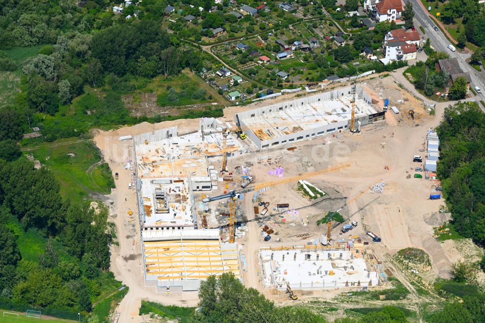 Hansestadt Wismar von oben - Baustelle zum Neubau des Gebäudekomplexes des Einkaufszentrum in der Hansestadt Wismar im Bundesland Mecklenburg-Vorpommern, Deutschland