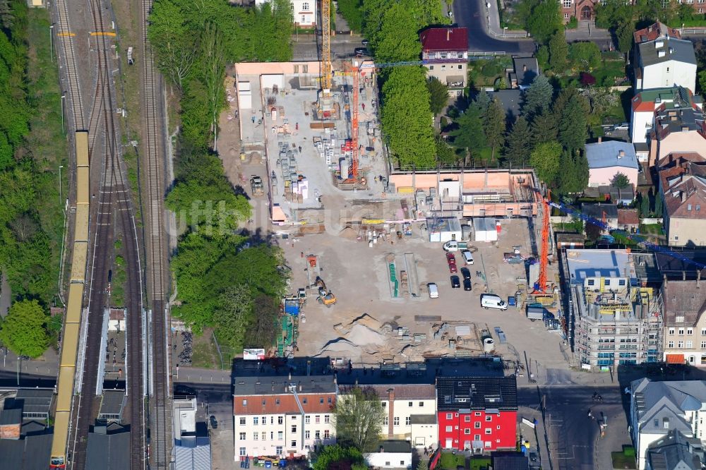 Luftbild Berlin - Baustelle zum Neubau des Gebäudekomplexes des Einkaufszentrum an der Hönower Straße im Ortsteil Mahlsdorf in Berlin, Deutschland