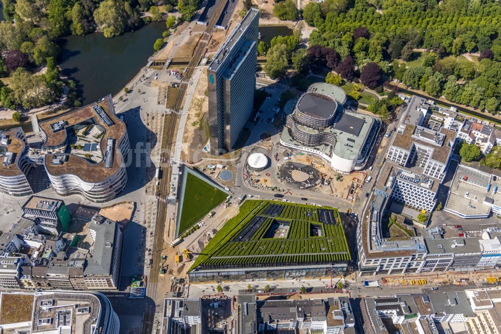 Düsseldorf von oben - Baustelle zum Neubau des Gebäudekomplexes des Einkaufszentrum Ingenhoven-Tal - Köbogen 2 in Düsseldorf im Bundesland Nordrhein-Westfalen, Deutschland