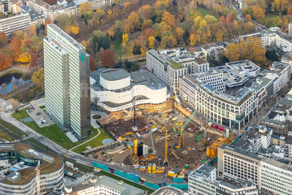 Düsseldorf von oben - Baustelle zum Neubau des Gebäudekomplexes des Einkaufszentrum Ingenhoven-Tal - Köbogen 2 am Gustaf-Gründgens-Platz in Düsseldorf im Bundesland Nordrhein-Westfalen, Deutschland