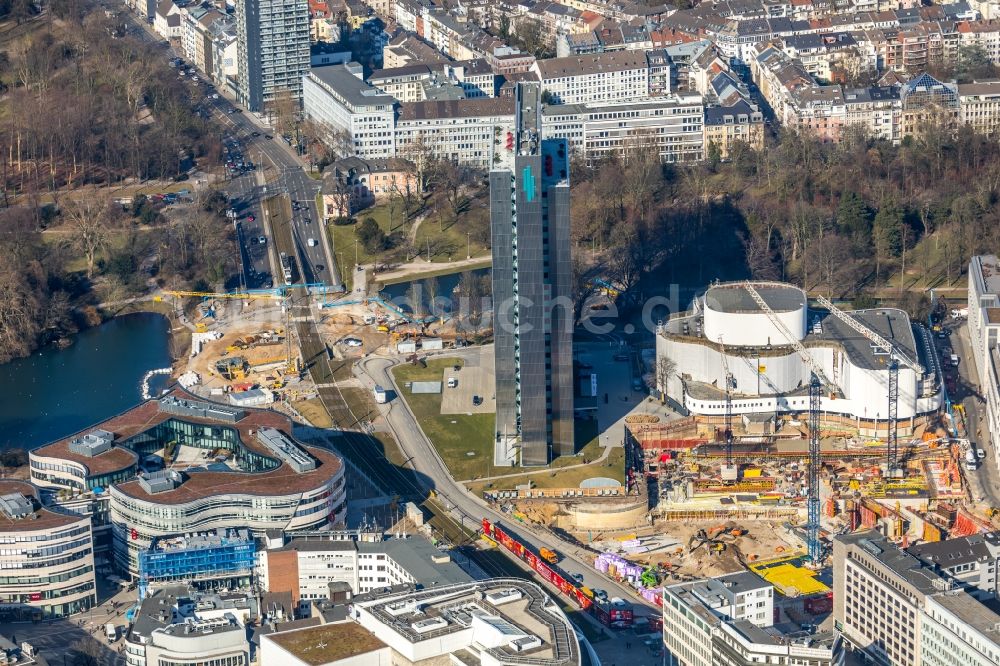 Düsseldorf aus der Vogelperspektive: Baustelle zum Neubau des Gebäudekomplexes des Einkaufszentrum Ingenhoven-Tal - Köbogen 2 am Gustaf-Gründgens-Platz in Düsseldorf im Bundesland Nordrhein-Westfalen, Deutschland