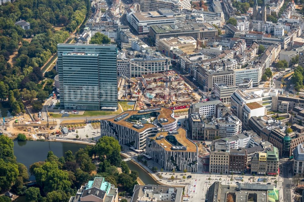 Düsseldorf von oben - Baustelle zum Neubau des Gebäudekomplexes des Einkaufszentrum Ingenhoven-Tal - Köbogen 2 am Gustaf-Gründgens-Platz in Düsseldorf im Bundesland Nordrhein-Westfalen, Deutschland