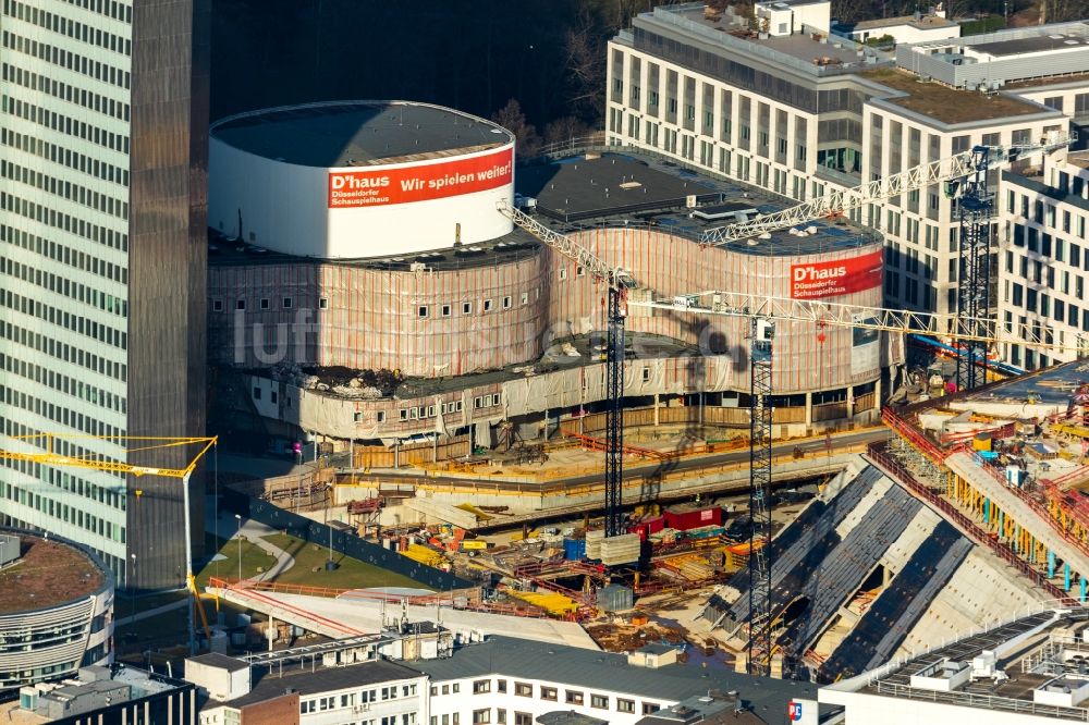 Düsseldorf von oben - Baustelle zum Neubau des Gebäudekomplexes des Einkaufszentrum Ingenhoven-Tal - Köbogen 2 am Gustaf-Gründgens-Platz in Düsseldorf im Bundesland Nordrhein-Westfalen, Deutschland