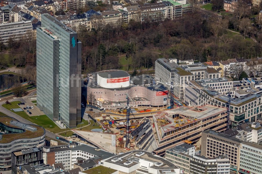 Luftbild Düsseldorf - Baustelle zum Neubau des Gebäudekomplexes des Einkaufszentrum Ingenhoven-Tal - Köbogen 2 am Gustaf-Gründgens-Platz in Düsseldorf im Bundesland Nordrhein-Westfalen, Deutschland