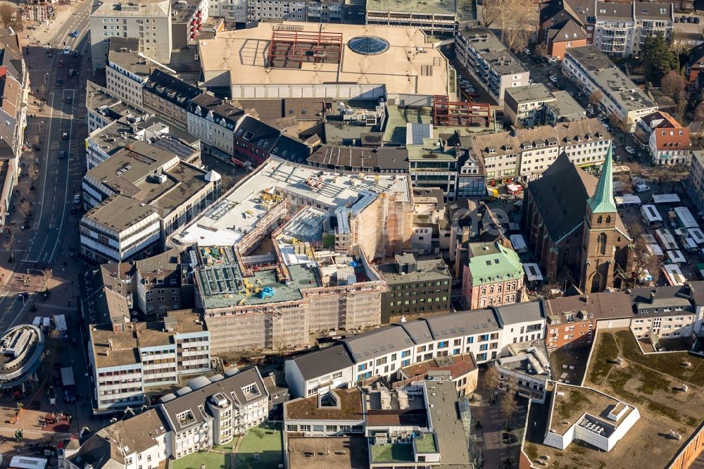 Luftaufnahme Bottrop - Baustelle zum Neubau des Gebäudekomplexes des Einkaufszentrum Kaufhaus Moses and der Hansastraße - Am Pferdemarkt in Bottrop im Bundesland Nordrhein-Westfalen, Deutschland