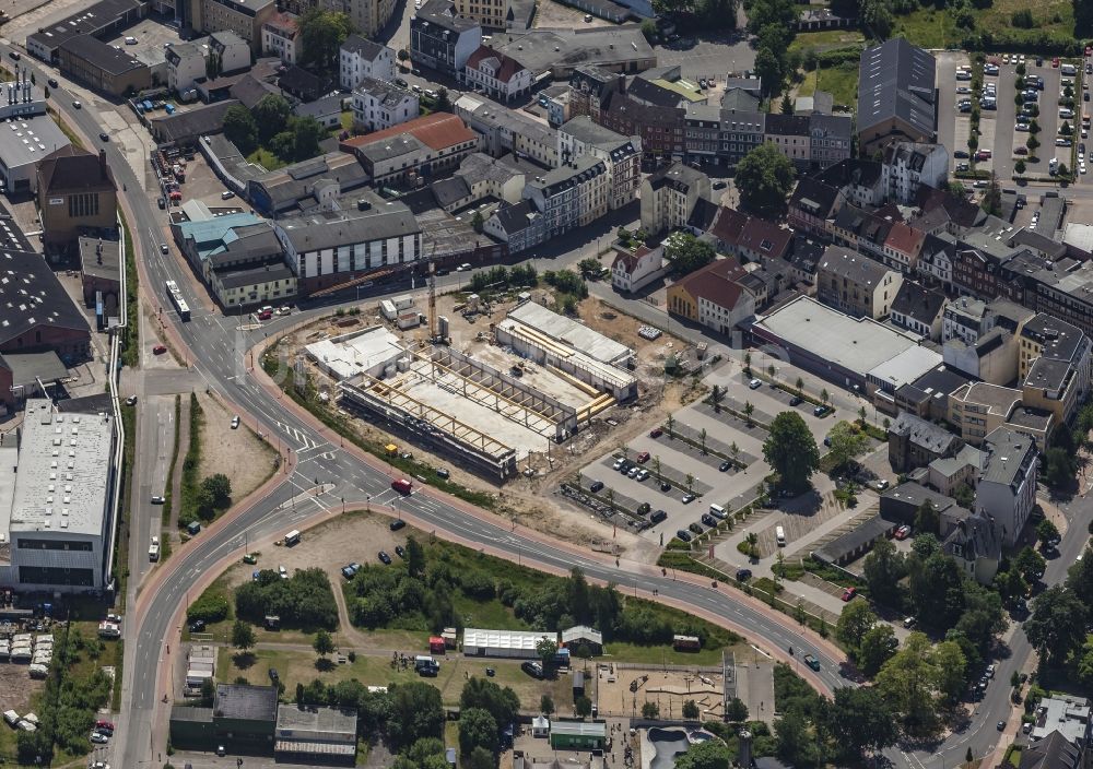 Flensburg aus der Vogelperspektive: Baustelle zum Neubau des Gebäudekomplexes des Einkaufszentrum Nordstadt -Markt in Flensburg im Bundesland Schleswig-Holstein, Deutschland