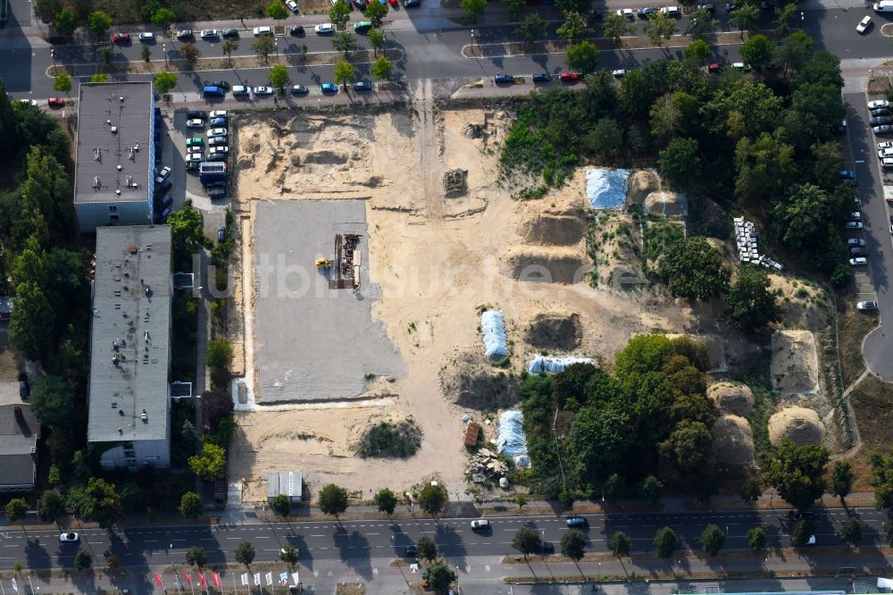 Luftaufnahme Teltow - Baustelle zum Neubau des Gebäudekomplexes des Einkaufszentrum an der Oderstraße in Teltow im Bundesland Brandenburg, Deutschland