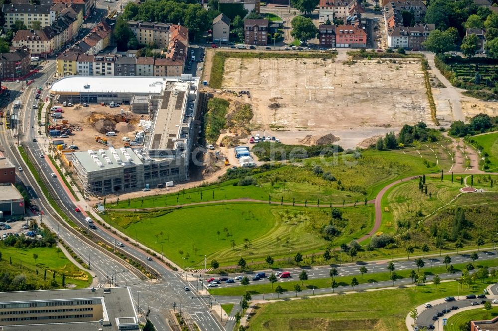 Luftbild Essen - Baustelle zum Neubau des Gebäudekomplexes des Einkaufszentrum Quartier West der Dipl. Ing. Josef Schoofs Immobilien GmbH an der Altendorfer Straße in Essen im Bundesland Nordrhein-Westfalen