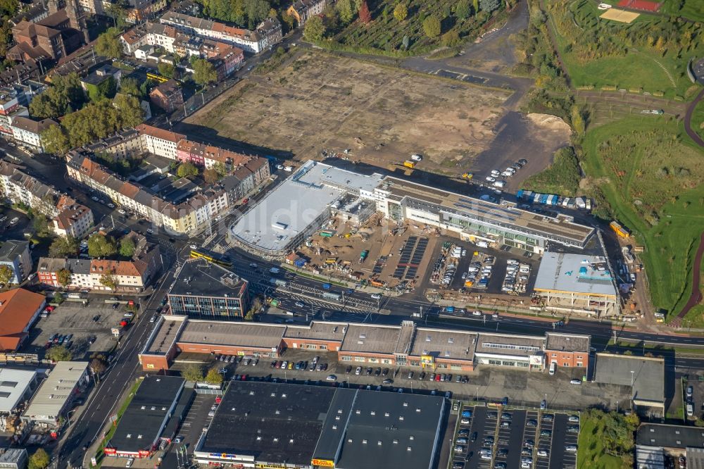 Luftbild Essen - Baustelle zum Neubau des Gebäudekomplexes des Einkaufszentrum Quartier West der Dipl. Ing. Josef Schoofs Immobilien GmbH an der Altendorfer Straße in Essen im Bundesland Nordrhein-Westfalen