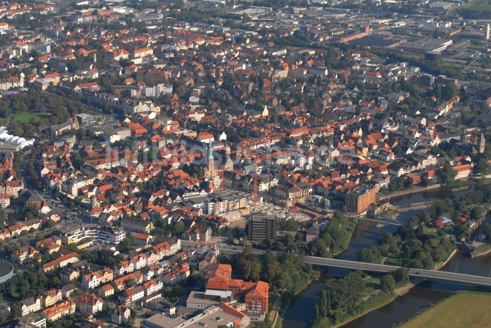 Hameln aus der Vogelperspektive: Baustelle zum Neubau des Gebäudekomplexes des Einkaufszentrum Stadt-Galerie Hameln in Hameln im Bundesland Niedersachsen, Deutschland