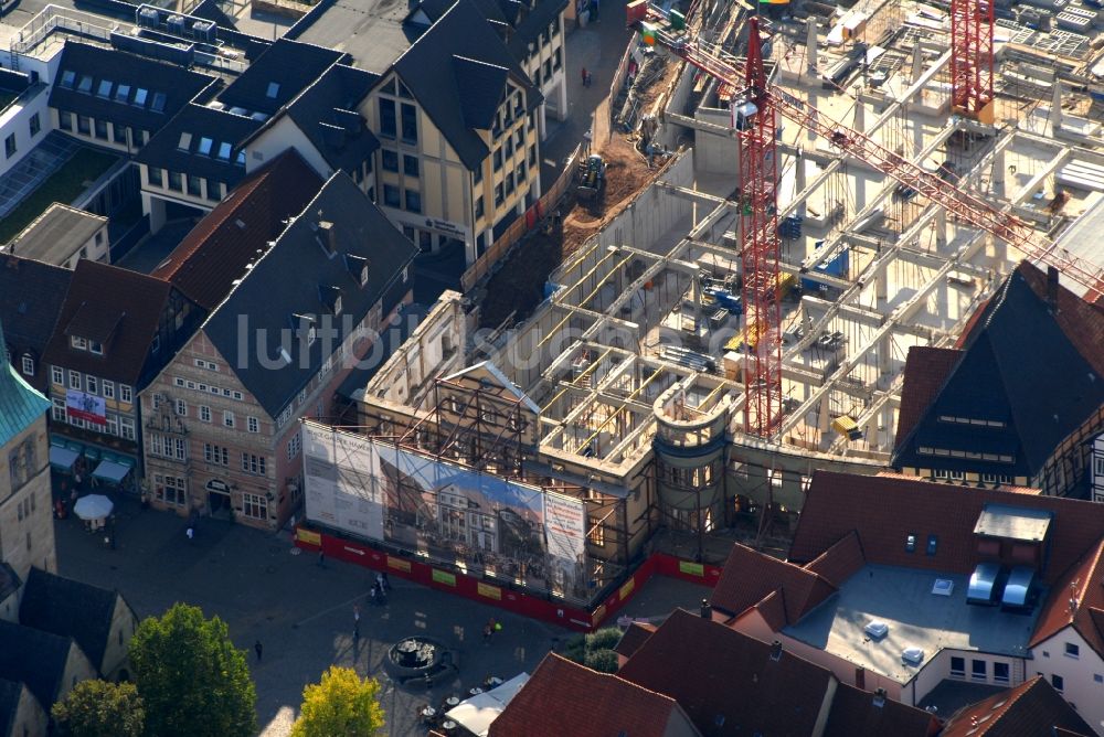 Hameln von oben - Baustelle zum Neubau des Gebäudekomplexes des Einkaufszentrum Stadt-Galerie Hameln in Hameln im Bundesland Niedersachsen, Deutschland