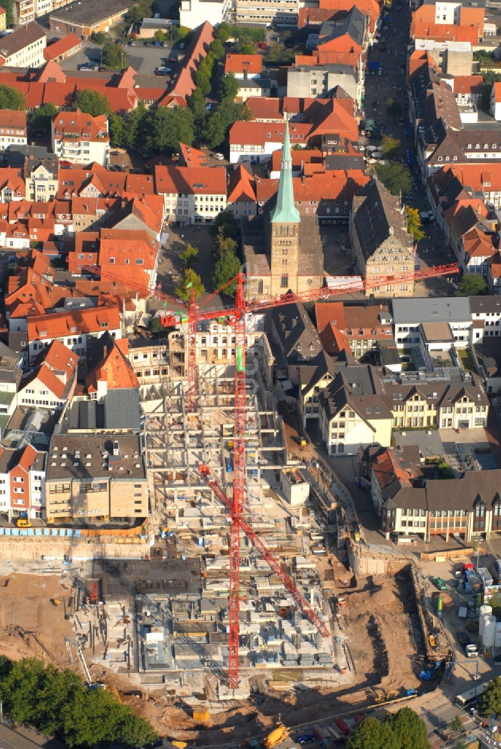 Luftaufnahme Hameln - Baustelle zum Neubau des Gebäudekomplexes des Einkaufszentrum Stadt-Galerie Hameln in Hameln im Bundesland Niedersachsen, Deutschland