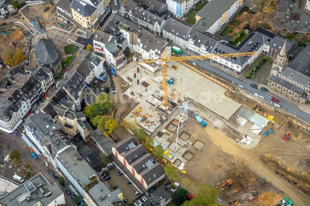 Velbert von oben - Baustelle zum Neubau des Gebäudekomplexes des Einkaufszentrum „ Stadtgalerie Velbert “ in Velbert im Bundesland Nordrhein-Westfalen, Deutschland