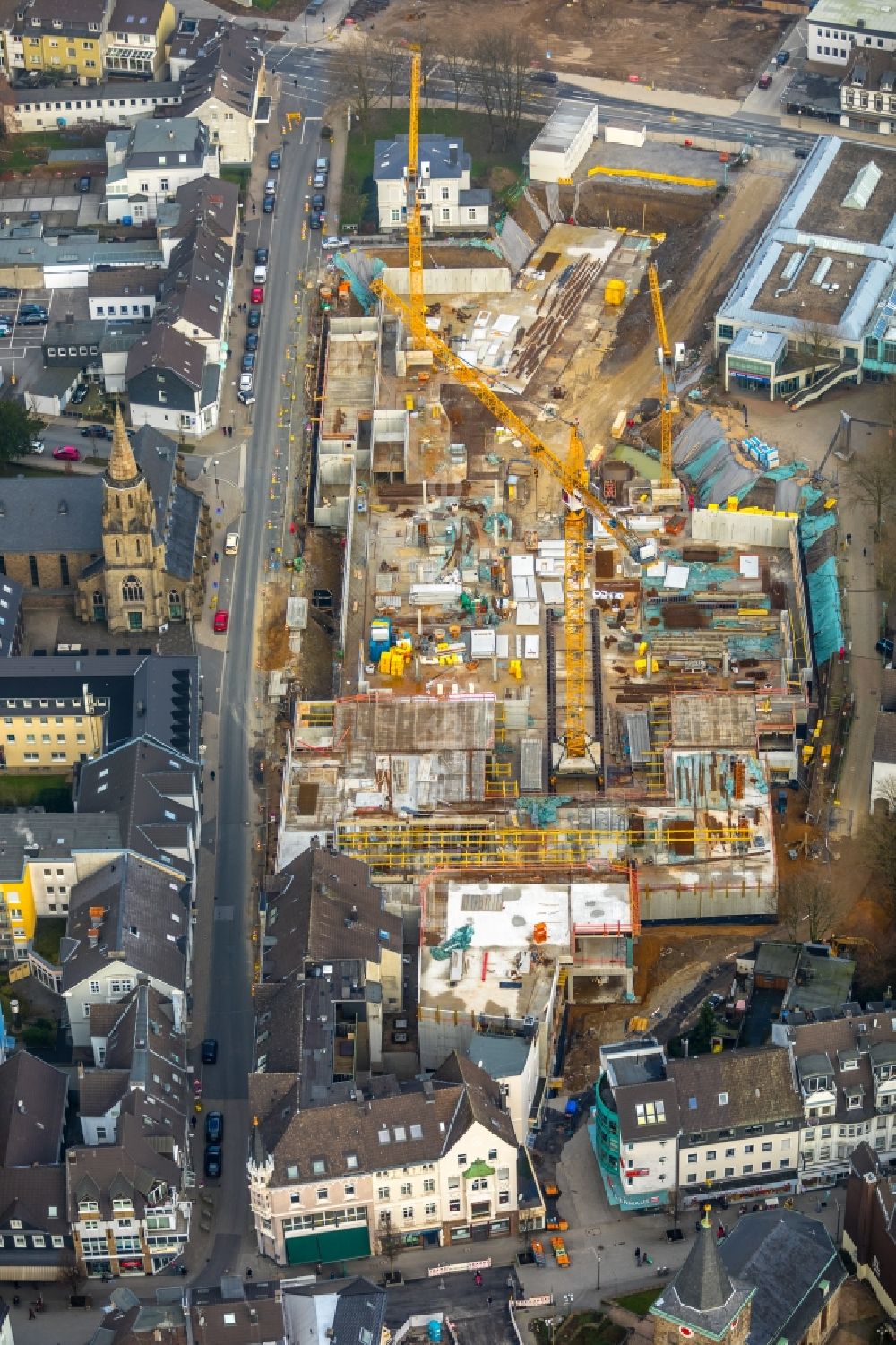 Velbert aus der Vogelperspektive: Baustelle zum Neubau des Gebäudekomplexes des Einkaufszentrum „ Stadtgalerie Velbert “ in Velbert im Bundesland Nordrhein-Westfalen, Deutschland