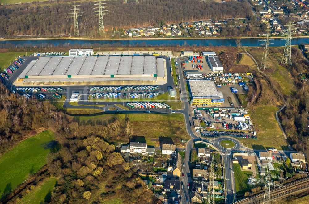 Herne aus der Vogelperspektive: Baustelle zum Neubau eines Gebäudekomplexes auf dem Gelände des „ Duvenbeck Logistikzentrum Grimberg “ in Herne im Bundesland Nordrhein-Westfalen