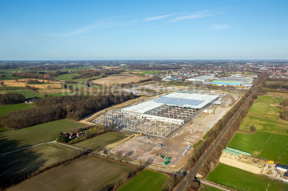 Werne von oben - Baustelle zum Neubau eines Gebäudekomplexes auf dem Gelände des Logistikzentrums Amazon Logistik im Ortsteil Lenklar in Werne im Bundesland Nordrhein-Westfalen