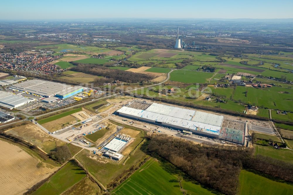 Werne von oben - Baustelle zum Neubau eines Gebäudekomplexes auf dem Gelände des Logistikzentrums Amazon Logistik im Ortsteil Lenklar in Werne im Bundesland Nordrhein-Westfalen