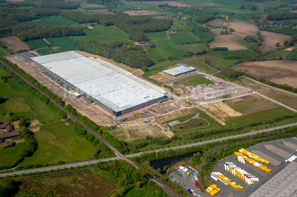 Luftbild Werne - Baustelle zum Neubau eines Gebäudekomplexes auf dem Gelände des Logistikzentrums Amazon Logistik in Werne im Bundesland Nordrhein-Westfalen