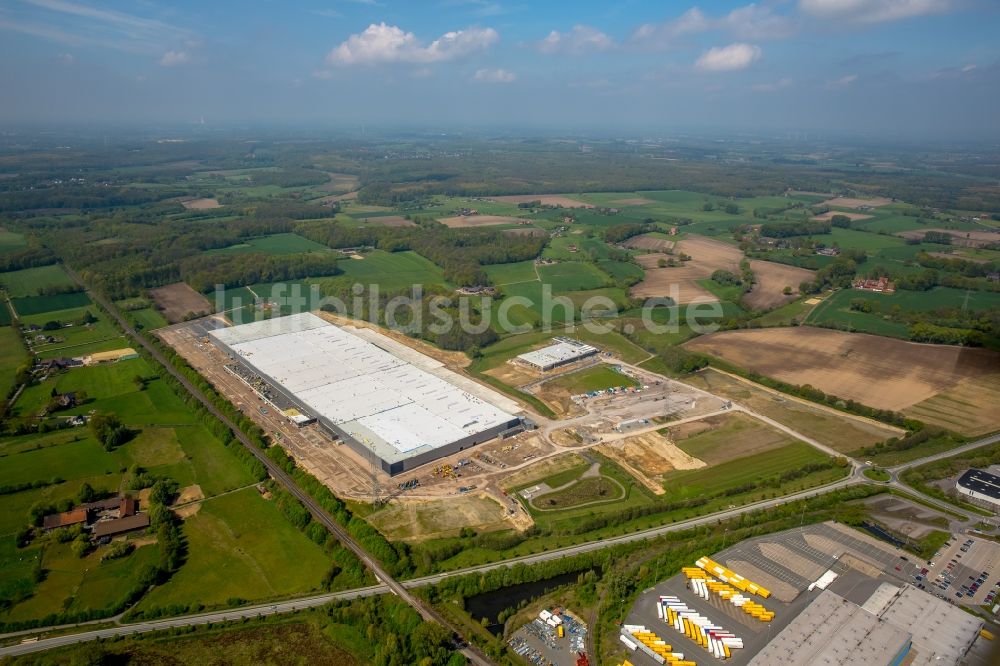 Luftaufnahme Werne - Baustelle zum Neubau eines Gebäudekomplexes auf dem Gelände des Logistikzentrums Amazon Logistik in Werne im Bundesland Nordrhein-Westfalen