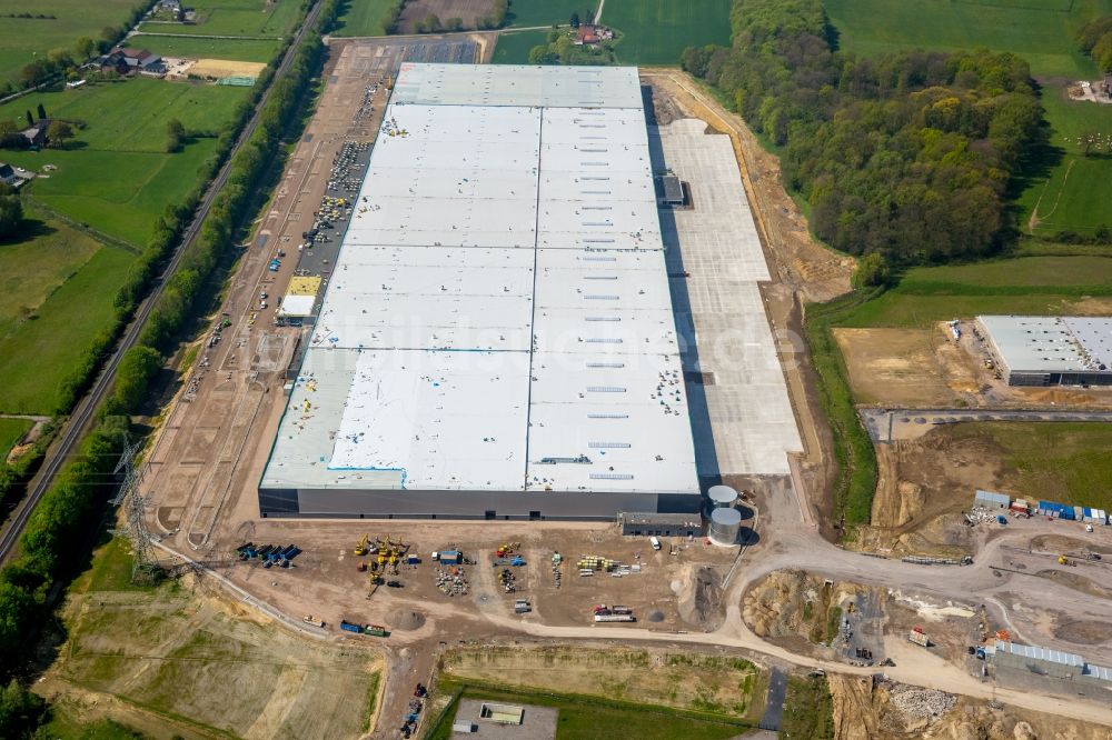 Werne aus der Vogelperspektive: Baustelle zum Neubau eines Gebäudekomplexes auf dem Gelände des Logistikzentrums Amazon Logistik in Werne im Bundesland Nordrhein-Westfalen