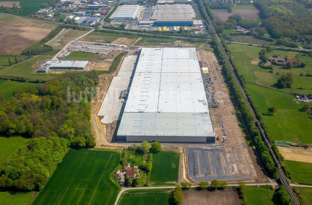 Werne aus der Vogelperspektive: Baustelle zum Neubau eines Gebäudekomplexes auf dem Gelände des Logistikzentrums Amazon Logistik in Werne im Bundesland Nordrhein-Westfalen