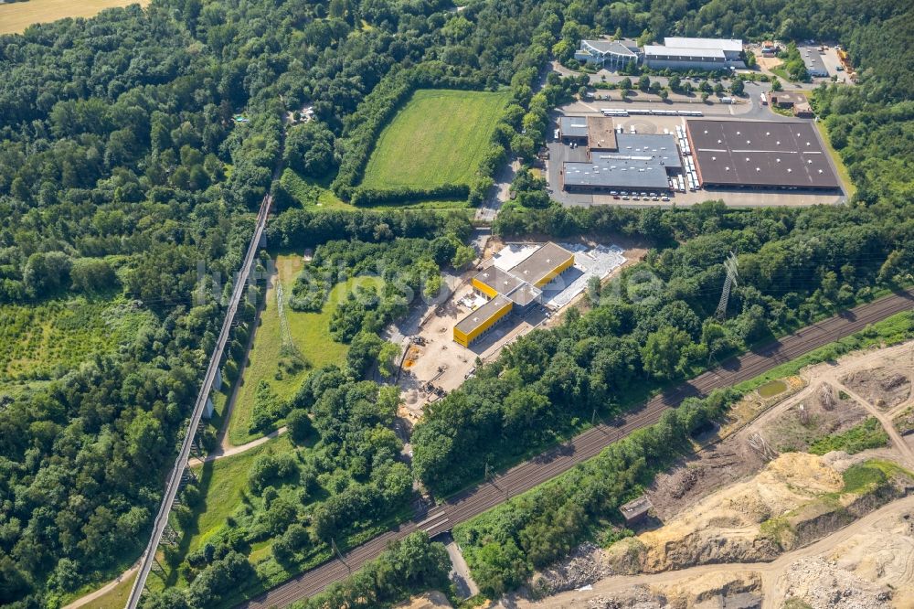 Luftbild Gelsenkirchen - Baustelle zum Neubau eines Gebäudekomplexes auf dem Gelände des Logistikzentrums der Deutsche Post AG an der Ostpreußenstraße in Gelsenkirchen im Bundesland Nordrhein-Westfalen, Deutschland