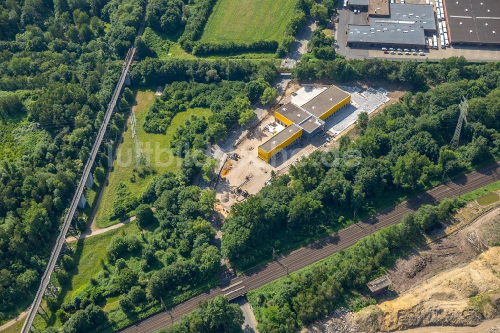 Gelsenkirchen von oben - Baustelle zum Neubau eines Gebäudekomplexes auf dem Gelände des Logistikzentrums der Deutsche Post AG an der Ostpreußenstraße in Gelsenkirchen im Bundesland Nordrhein-Westfalen, Deutschland