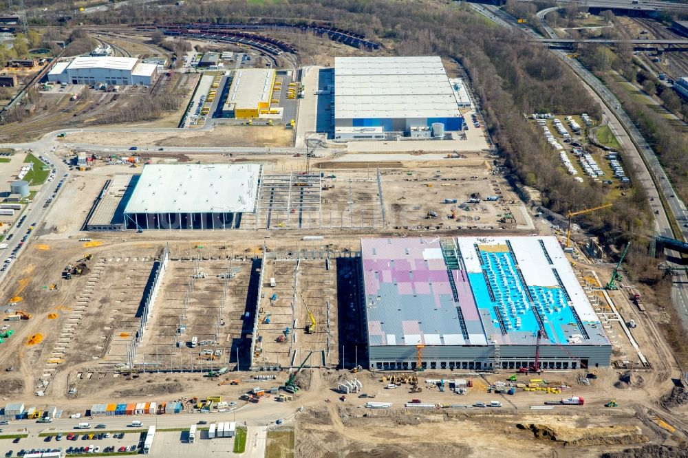 Dortmund aus der Vogelperspektive: Baustelle zum Neubau eines Gebäudekomplexes auf dem Gelände des Logistikzentrums des Internethändlers Amazon im Ortsteil Innenstadt-Nord in Dortmund im Bundesland Nordrhein-Westfalen