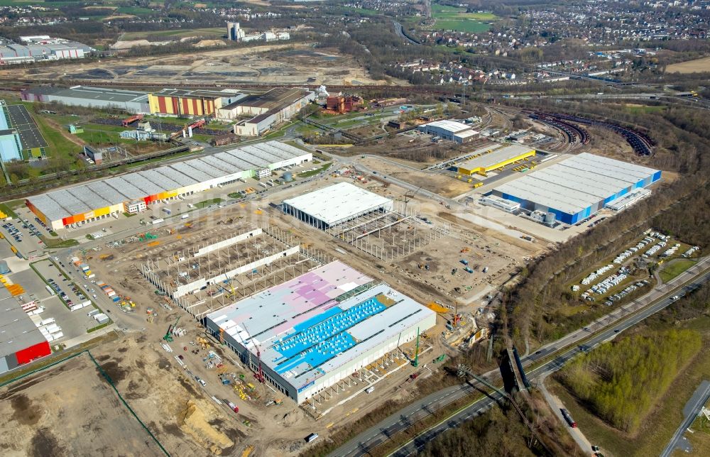 Dortmund von oben - Baustelle zum Neubau eines Gebäudekomplexes auf dem Gelände des Logistikzentrums des Internethändlers Amazon im Ortsteil Innenstadt-Nord in Dortmund im Bundesland Nordrhein-Westfalen