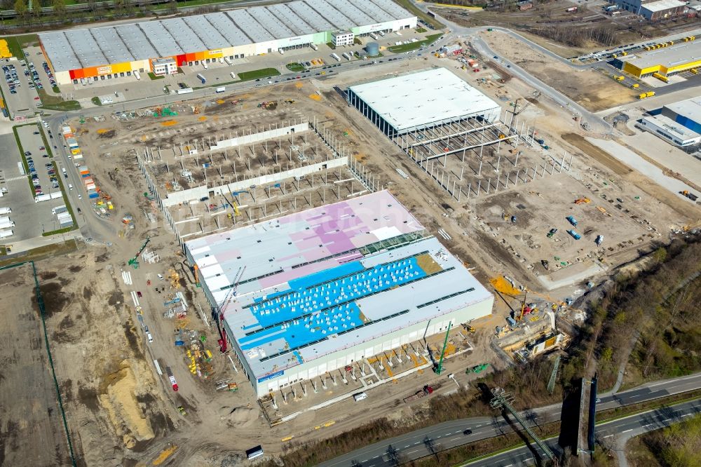 Luftbild Dortmund - Baustelle zum Neubau eines Gebäudekomplexes auf dem Gelände des Logistikzentrums des Internethändlers Amazon im Ortsteil Innenstadt-Nord in Dortmund im Bundesland Nordrhein-Westfalen