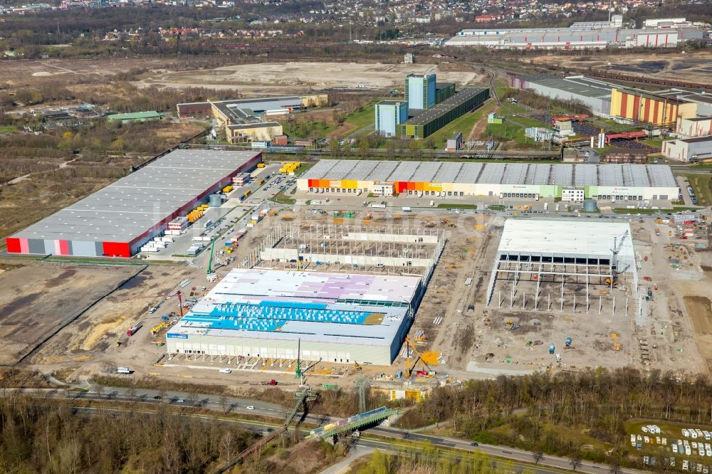 Dortmund von oben - Baustelle zum Neubau eines Gebäudekomplexes auf dem Gelände des Logistikzentrums des Internethändlers Amazon im Ortsteil Innenstadt-Nord in Dortmund im Bundesland Nordrhein-Westfalen