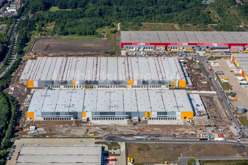 Dortmund von oben - Baustelle zum Neubau eines Gebäudekomplexes auf dem Gelände des Logistikzentrums des Internethändlers Amazon im Ortsteil Innenstadt-Nord in Dortmund im Bundesland Nordrhein-Westfalen