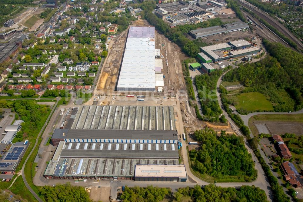 Luftbild Bochum - Baustelle zum Neubau eines Gebäudekomplexes auf dem Gelände des Logistikzentrums für die Logistikzentrums für die dm-drogerie markt GmbH + Co. KG in Bochum im Bundesland Nordrhein-Westfalen