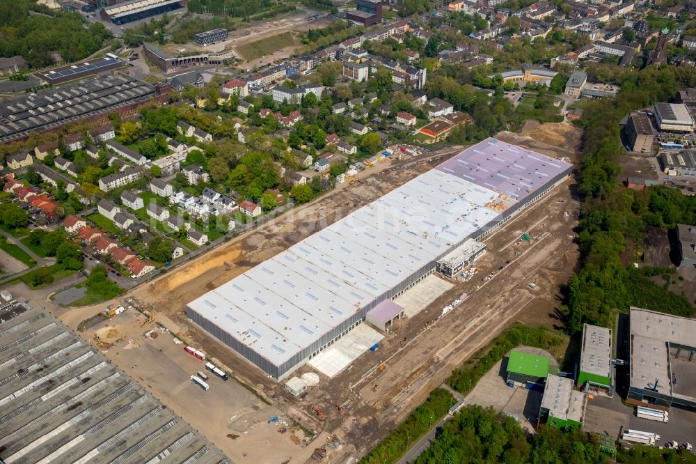 Luftaufnahme Bochum - Baustelle zum Neubau eines Gebäudekomplexes auf dem Gelände des Logistikzentrums für die Logistikzentrums für die dm-drogerie markt GmbH + Co. KG in Bochum im Bundesland Nordrhein-Westfalen