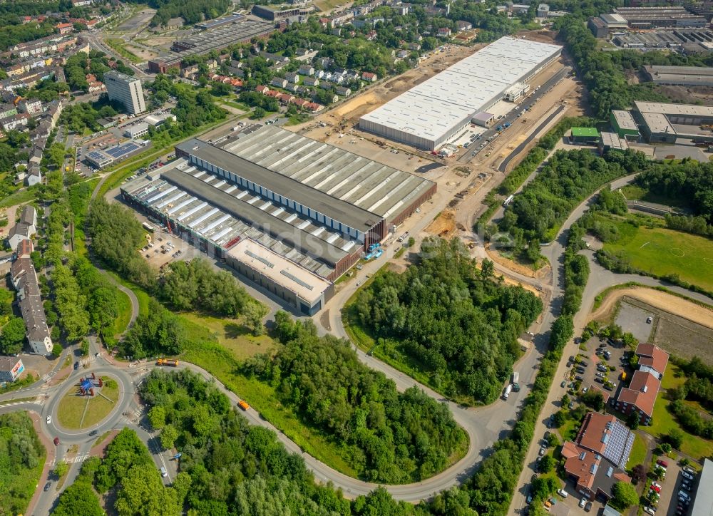 Luftaufnahme Bochum - Baustelle zum Neubau eines Gebäudekomplexes auf dem Gelände des Logistikzentrums für die Logistikzentrums für die dm-drogerie markt GmbH + Co. KG in Bochum im Bundesland Nordrhein-Westfalen