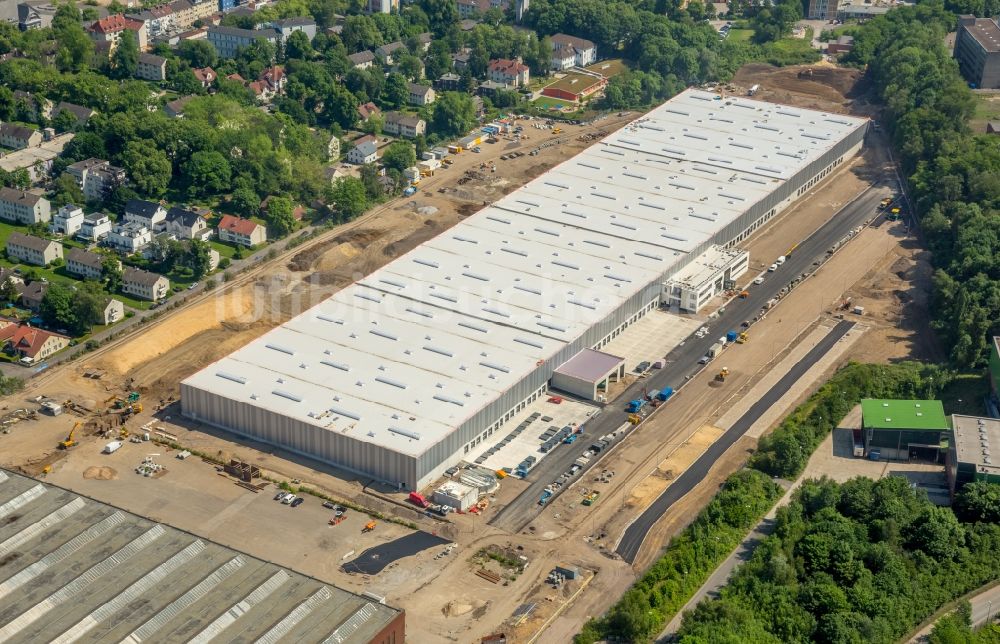 Bochum von oben - Baustelle zum Neubau eines Gebäudekomplexes auf dem Gelände des Logistikzentrums für die Logistikzentrums für die dm-drogerie markt GmbH + Co. KG in Bochum im Bundesland Nordrhein-Westfalen