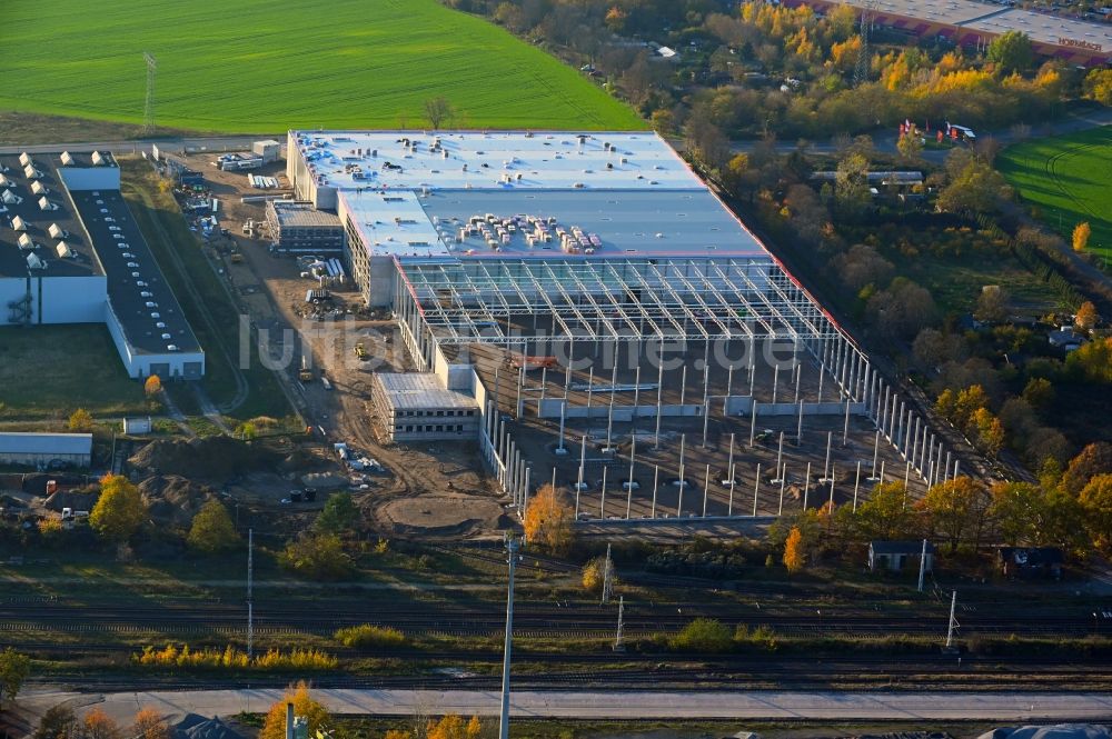 Luftaufnahme Marquardt - Baustelle zum Neubau eines Gebäudekomplexes auf dem Gelände des Logistikzentrums in Marquardt im Bundesland Brandenburg, Deutschland