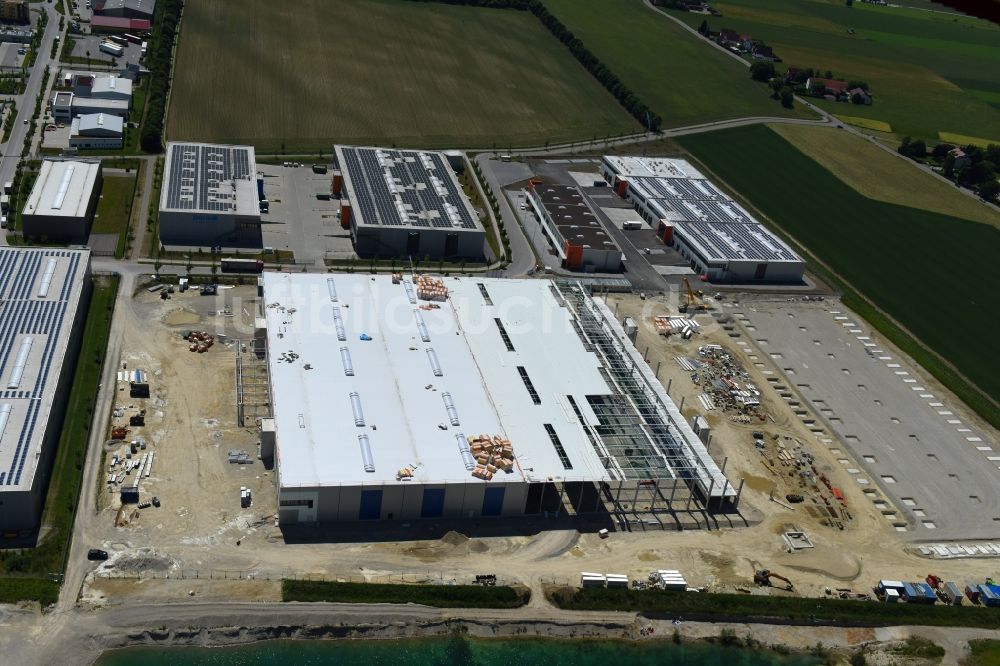 Olching von oben - Baustelle zum Neubau eines Gebäudekomplexes auf dem Gelände des Logistikzentrums MULTIPARK OLCHING im Ortsteil Geiselbullach in Olching im Bundesland Bayern, Deutschland