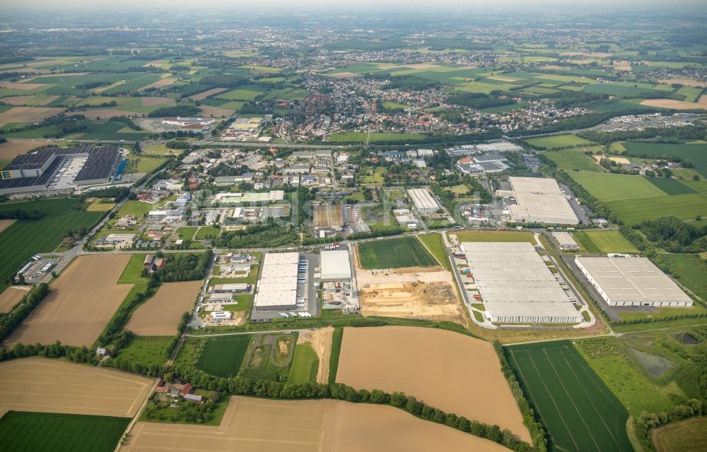 Luftaufnahme Hamm - Baustelle zum Neubau eines Gebäudekomplexes auf dem Gelände des Logistikzentrums am Oberallener Weg in Hamm im Bundesland Nordrhein-Westfalen, Deutschland