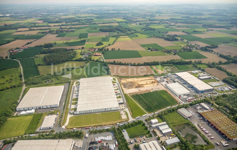 Hamm aus der Vogelperspektive: Baustelle zum Neubau eines Gebäudekomplexes auf dem Gelände des Logistikzentrums am Oberallener Weg in Hamm im Bundesland Nordrhein-Westfalen, Deutschland