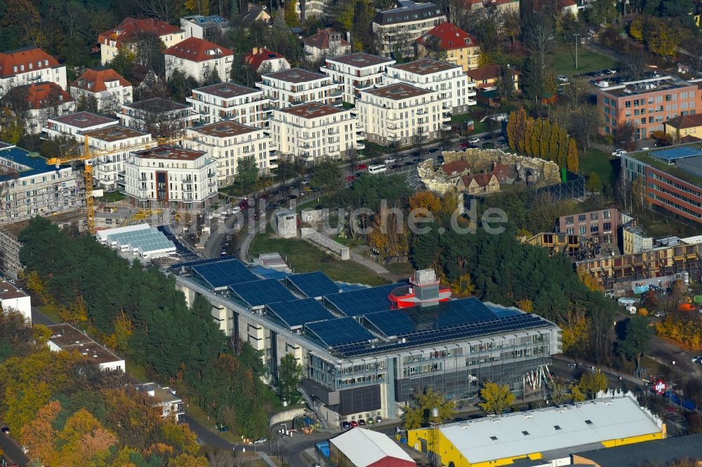 Potsdam aus der Vogelperspektive: Baustelle zum Neubau eines Gebäudekomplexes der Hochschule Filmuniversität Babelsberg KONRAD WOLF an der Marlene-Dietrich-Allee im Ortsteil Babelsberg in Potsdam im Bundesland Brandenburg, Deutschland