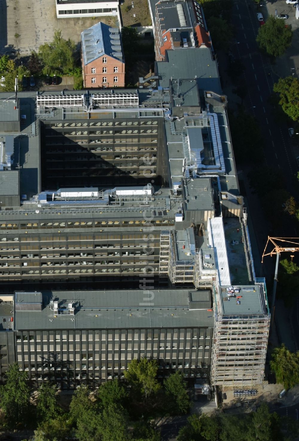 Luftbild Berlin - Baustelle zum Neubau eines Gebäudekomplexes der Hochschule Mediadesign Hochschule (MD.H) Berlin an der Franklinstraße im Ortsteil Charlottenburg-Wilmersdorf in Berlin, Deutschland