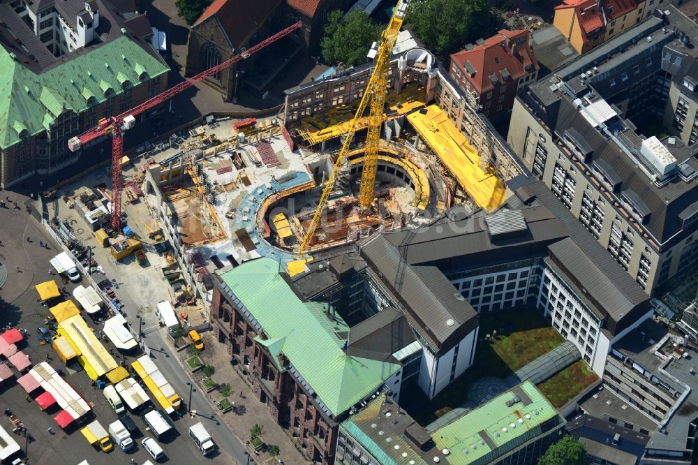 Bremen von oben - Baustelle zum Neubau des Gebäudes der Bremer Landesbank am Rathaus und Dom zu Bremen