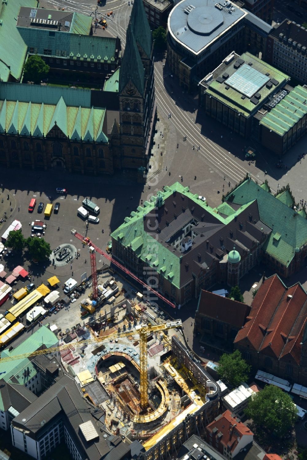 Bremen von oben - Baustelle zum Neubau des Gebäudes der Bremer Landesbank am Rathaus und Dom zu Bremen