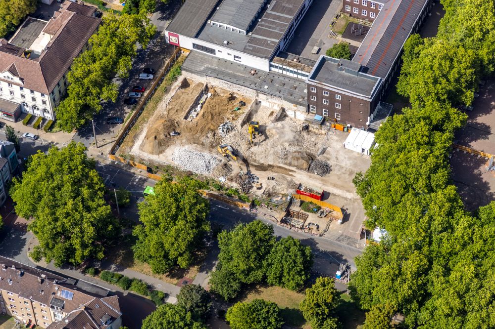 Luftaufnahme Oberhausen - Baustelle zum Neubau eines Gebäudes mit Stadtteilbibliothek, Jugendzentrum und Aula der Gesamtschule Osterfeld in Oberhausen im Bundesland Nordrhein-Westfalen, Deutschland