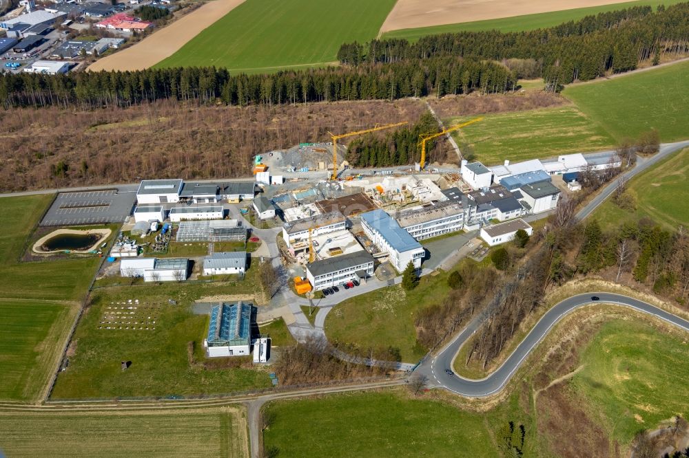 Luftbild Schmallenberg - Baustelle zum Neubau auf dem Gelände des Fraunhofer-Institut für Molekularbiologie und Angewandte Ökologie in Schmallenberg im Bundesland Nordrhein-Westfalen, Deutschland