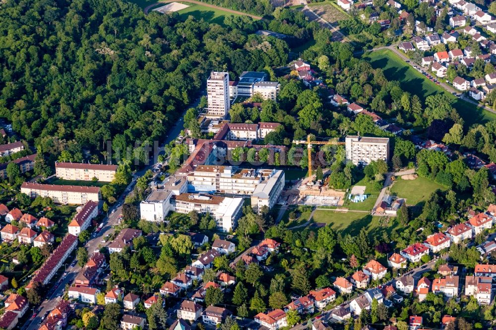 Luftbild Karlsruhe - Baustelle zum Neubau eines Gesundheitszentrum und Ärztehauses der Ev. Diakonissenanstalt Karlsruhe-Rüppurr im Ortsteil Rüppurr in Karlsruhe im Bundesland Baden-Württemberg, Deutschland